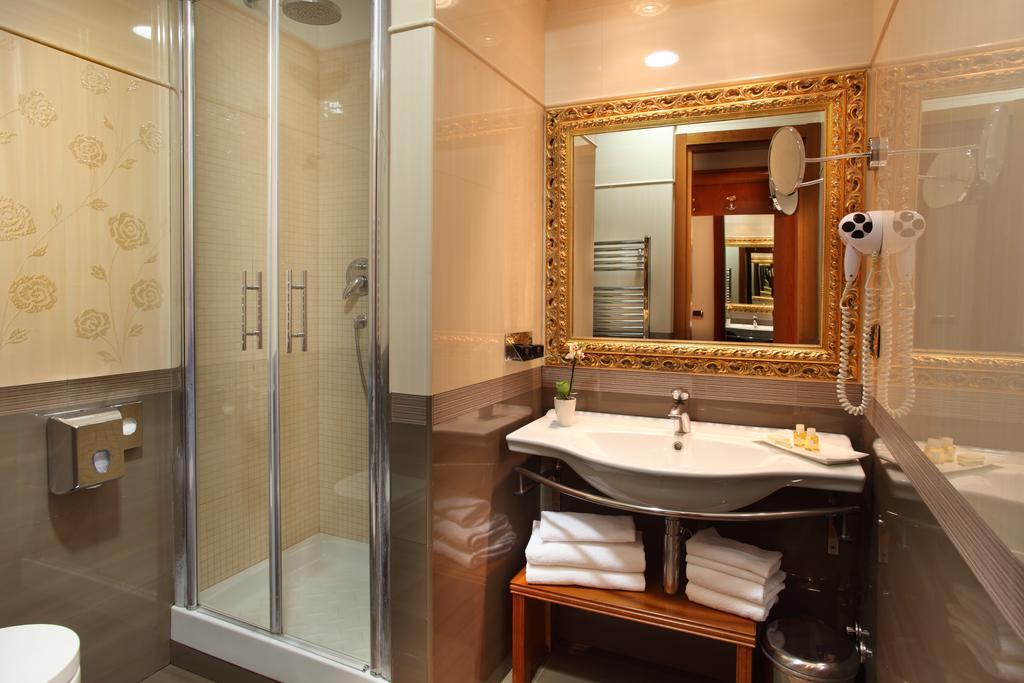 Hotel Serena Roma Esterno foto
