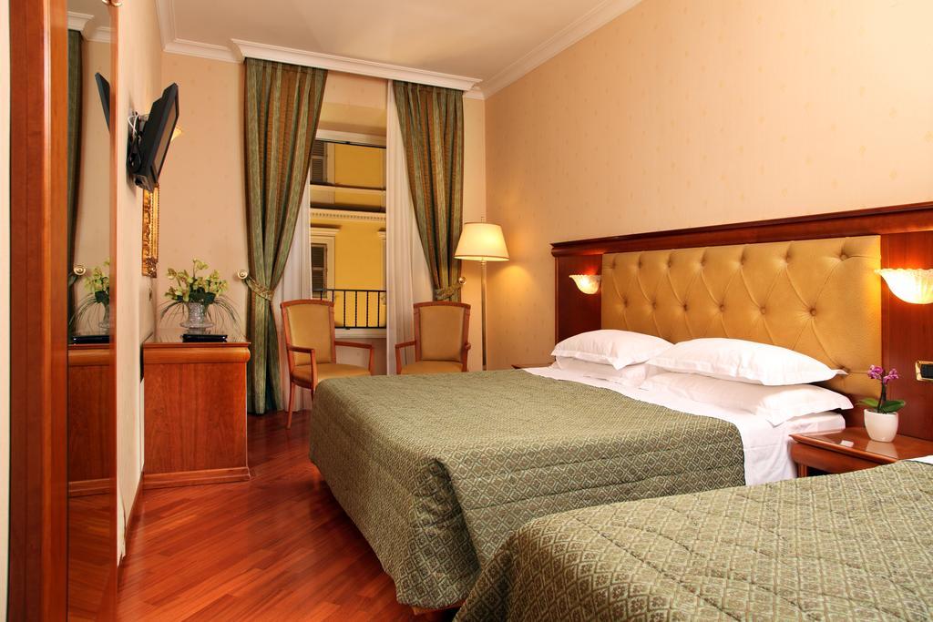 Hotel Serena Roma Esterno foto