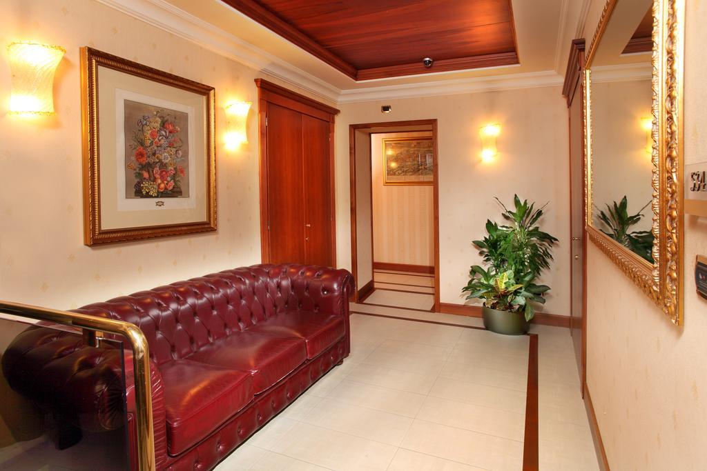 Hotel Serena Roma Esterno foto