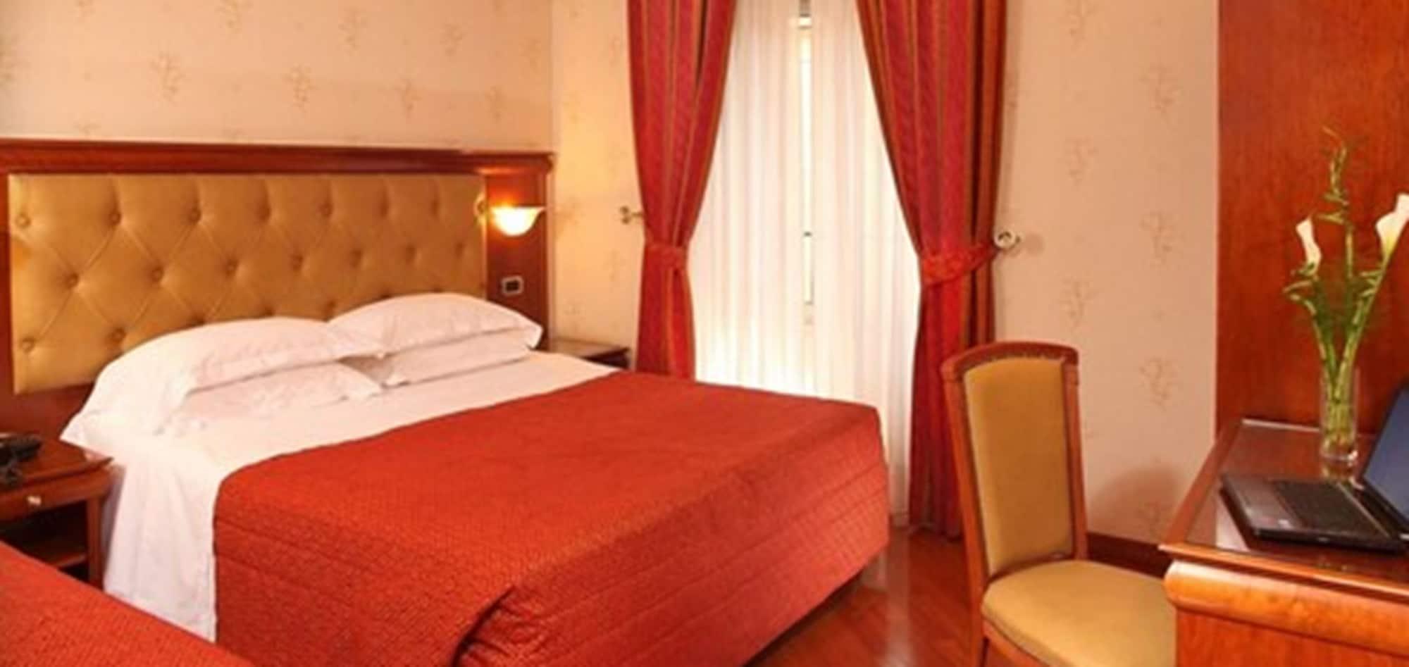 Hotel Serena Roma Esterno foto