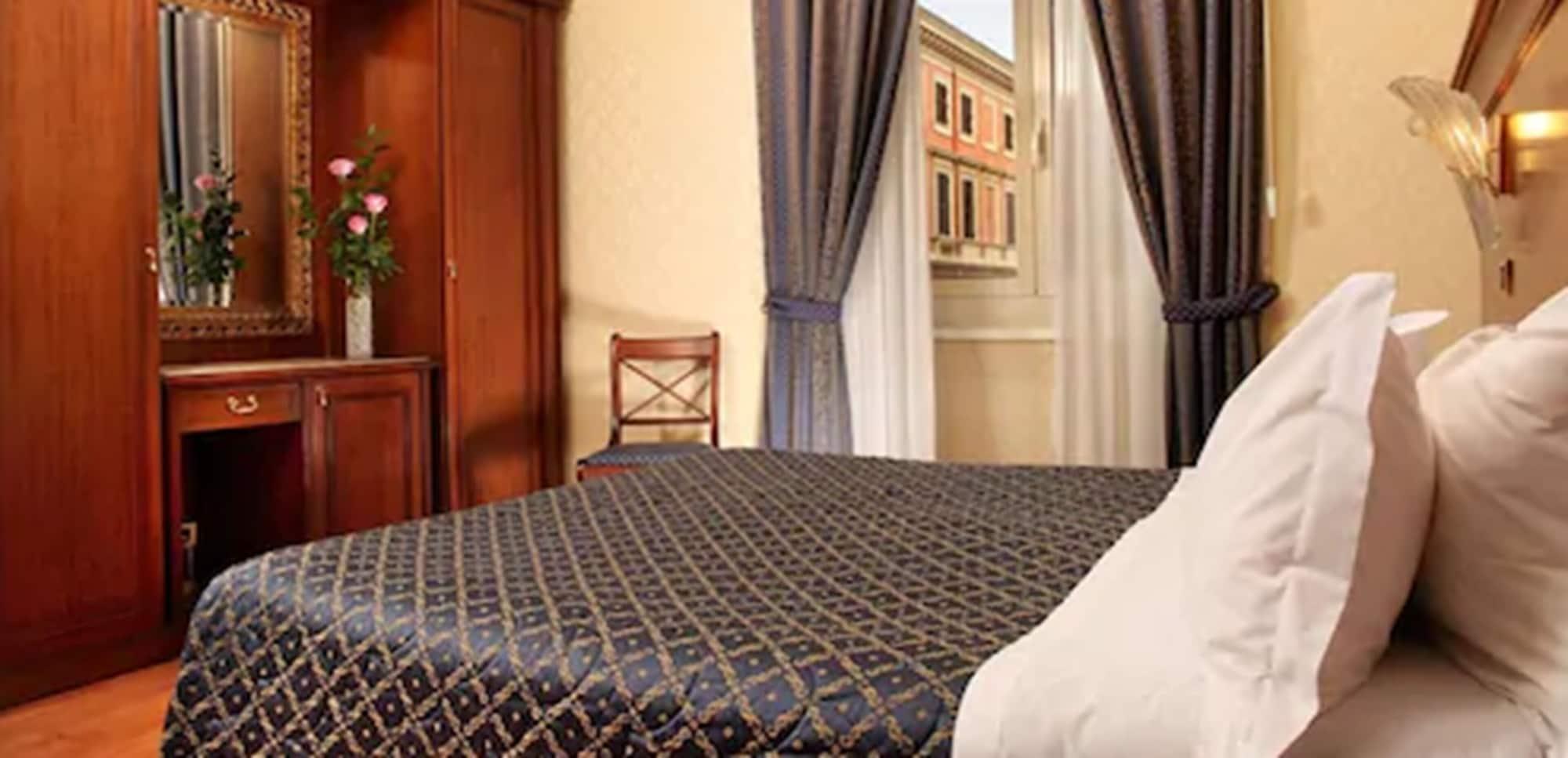 Hotel Serena Roma Esterno foto