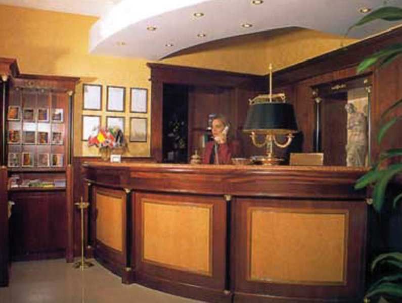 Hotel Serena Roma Esterno foto
