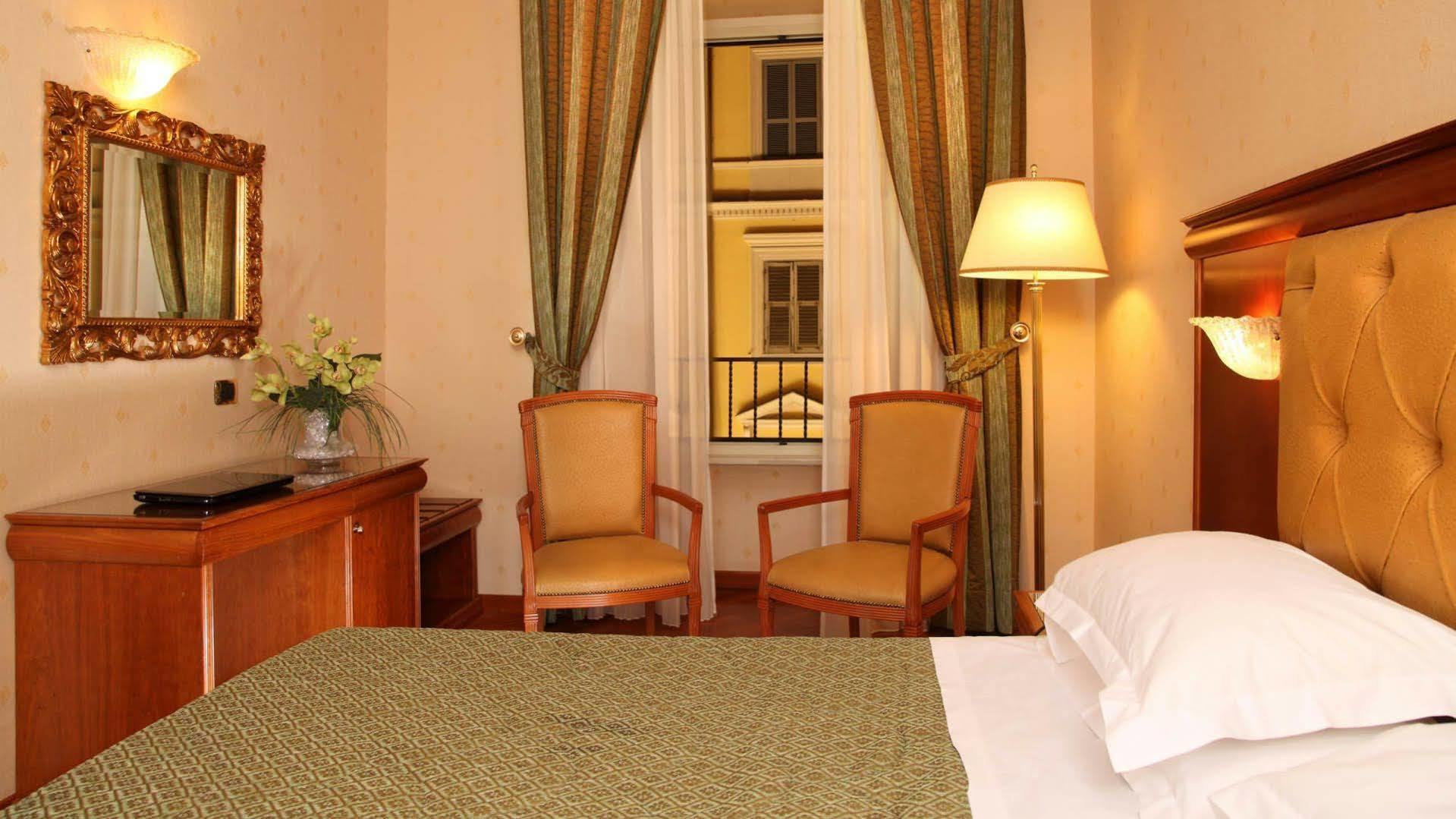 Hotel Serena Roma Esterno foto